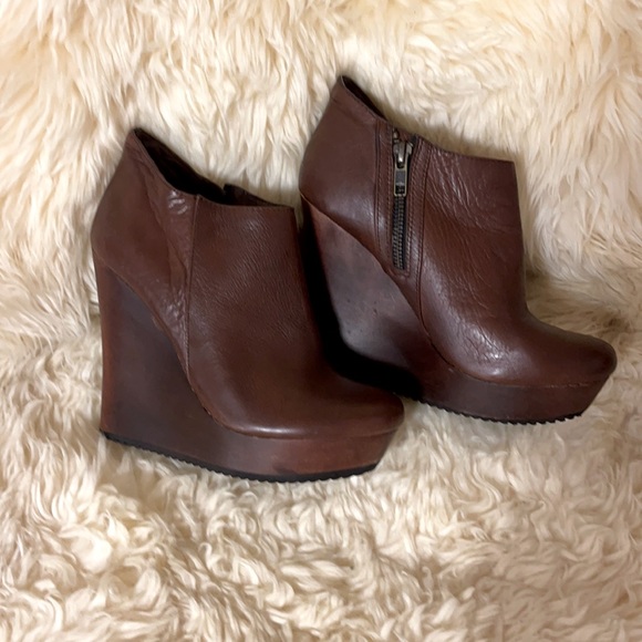 EUC Aldo leather Wedge Platform - Picture 4 of 5